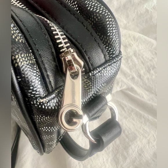 👑✅PRICE FIRM✅ Black Fashion Monogram Sac Cap Vert Style Crossbody Bag. - Picture 11 of 17